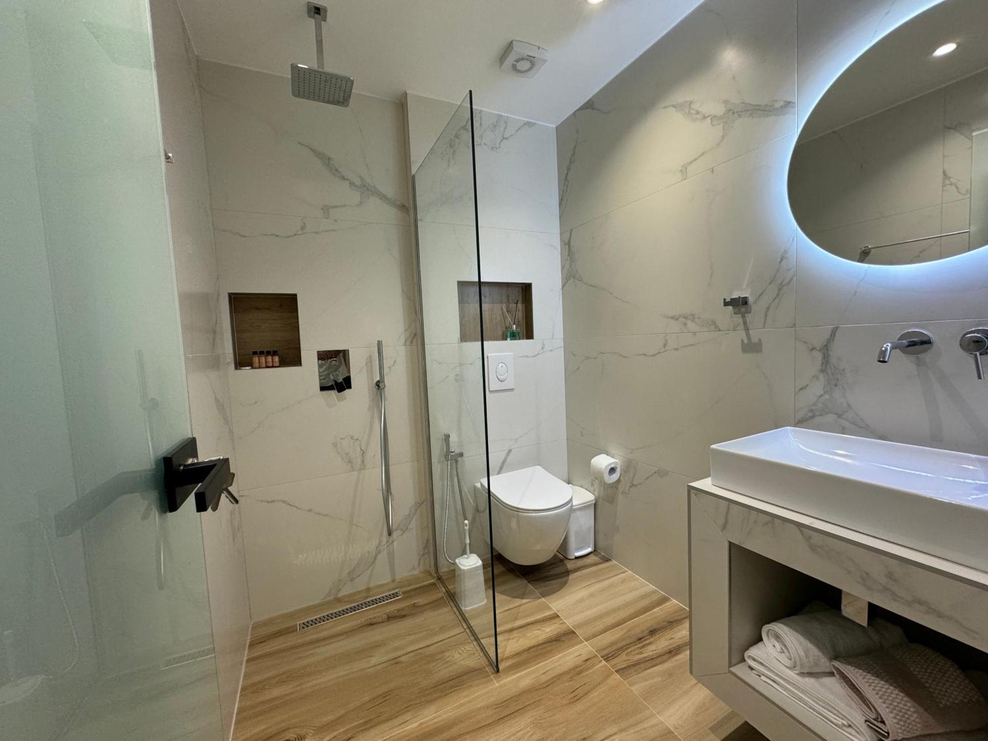 Ion Rooms Химара Экстерьер фото