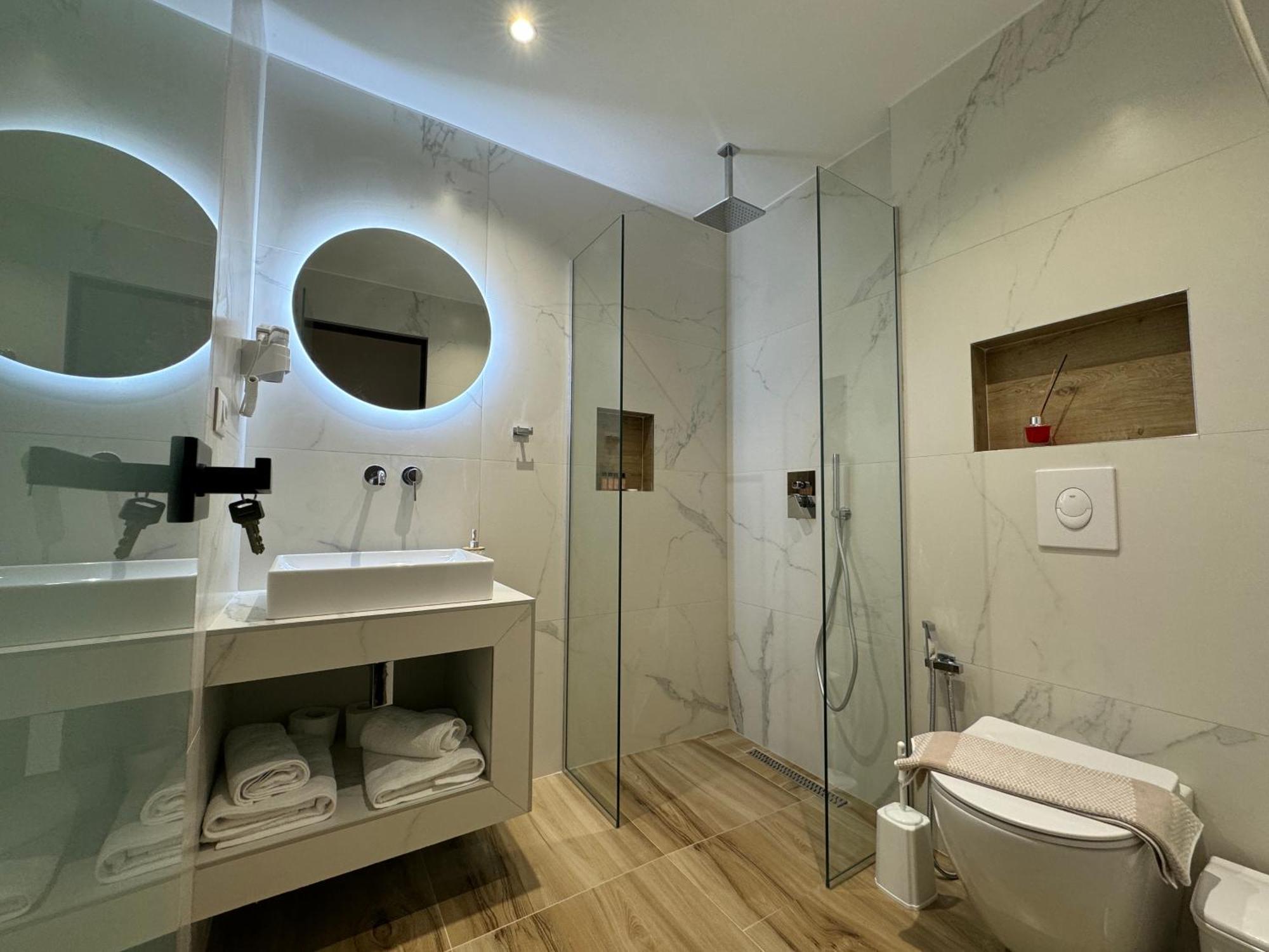 Ion Rooms Химара Экстерьер фото
